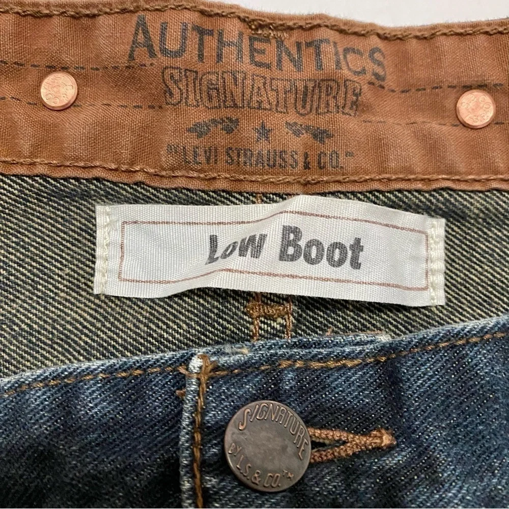 Signature by Levi Strauss authentics signature